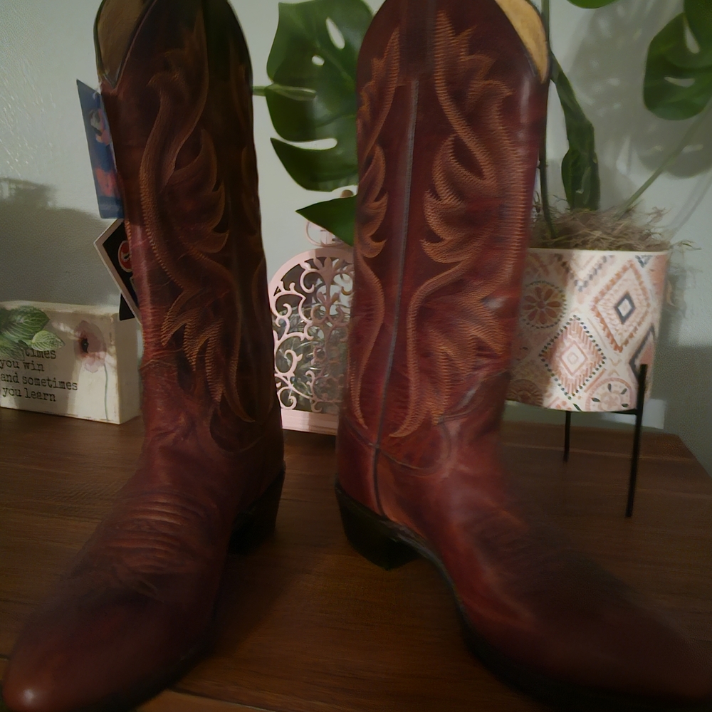 Classic Brown Leather Cowboy Boots